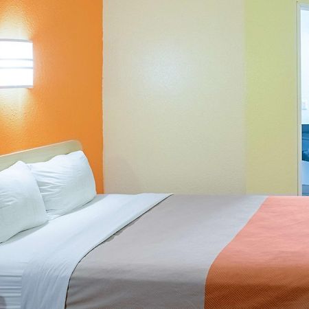 Motel 6-Seymour, In - North Exterior photo